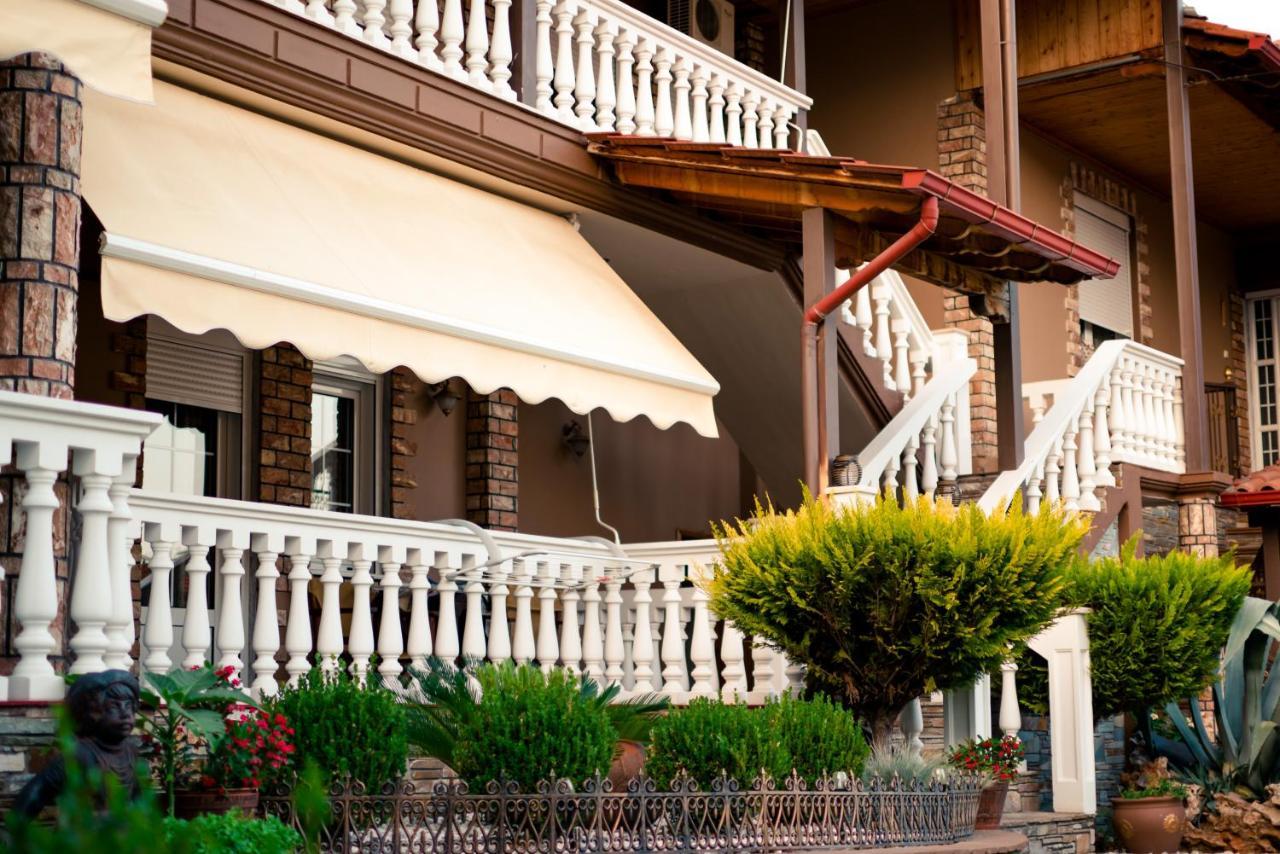 Ξενώνας Χάραμα Loutraki  Exterior photo